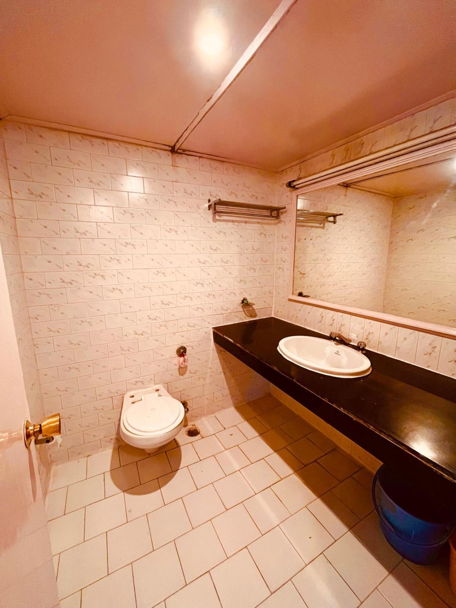 Sagar Resort !! Mountain View ! Luxury Stay ! Family Resort ! Private Parking ! Near Mall Road Manāli Zewnętrze zdjęcie